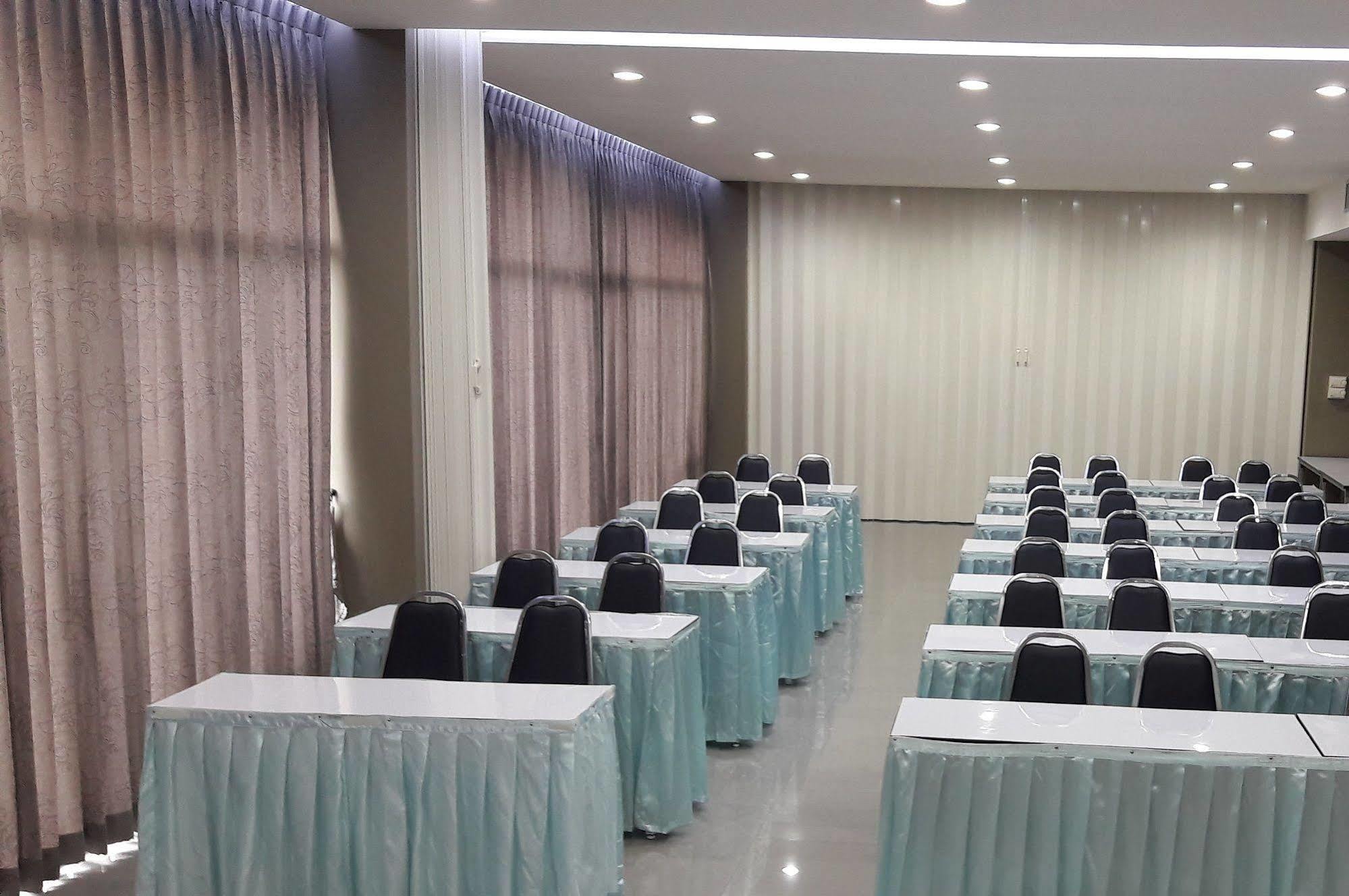 U Place Korat Nakhonratchasima Eksteriør billede